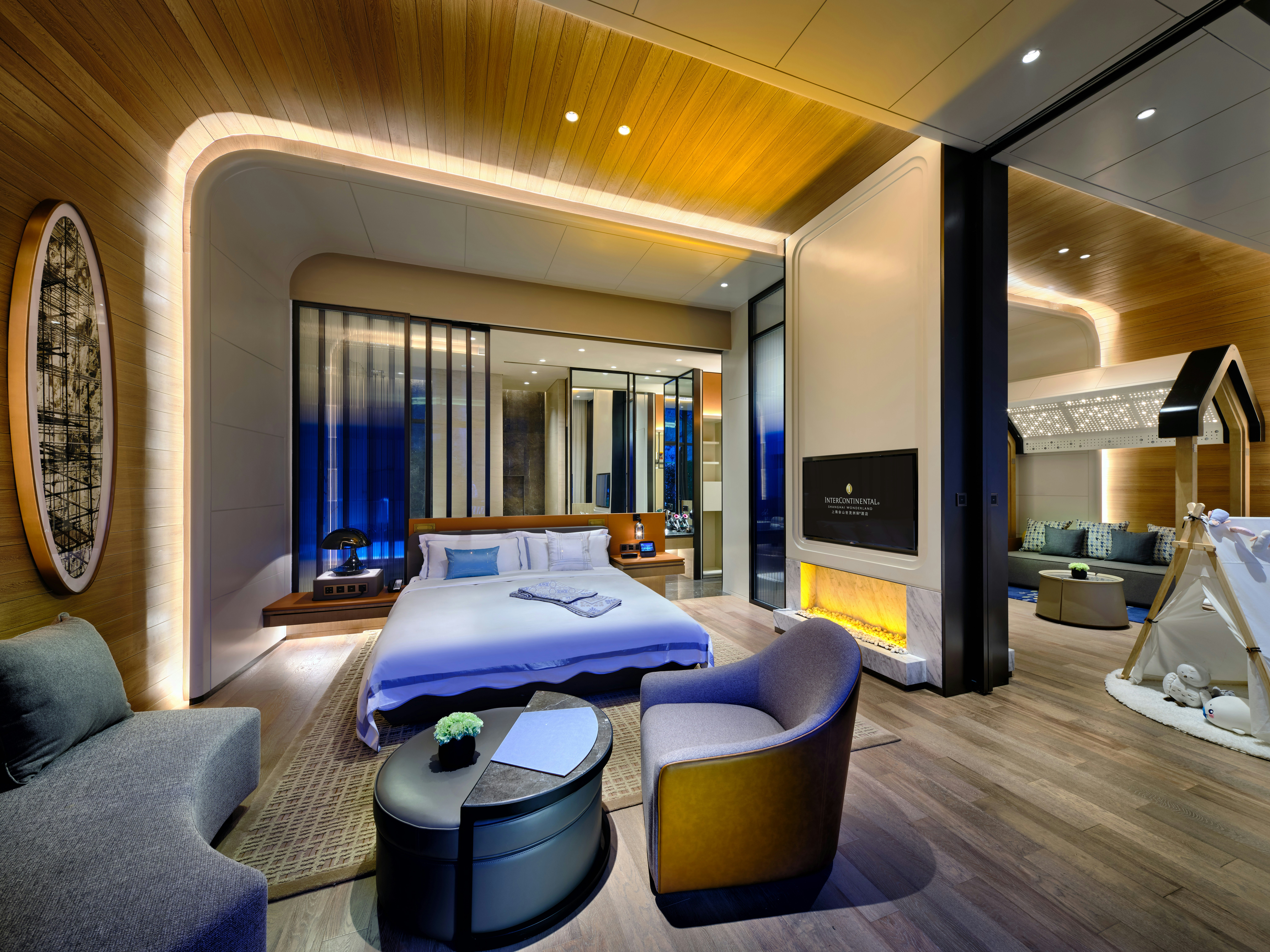 Intercontinental Shanghai Wonderland 6/50