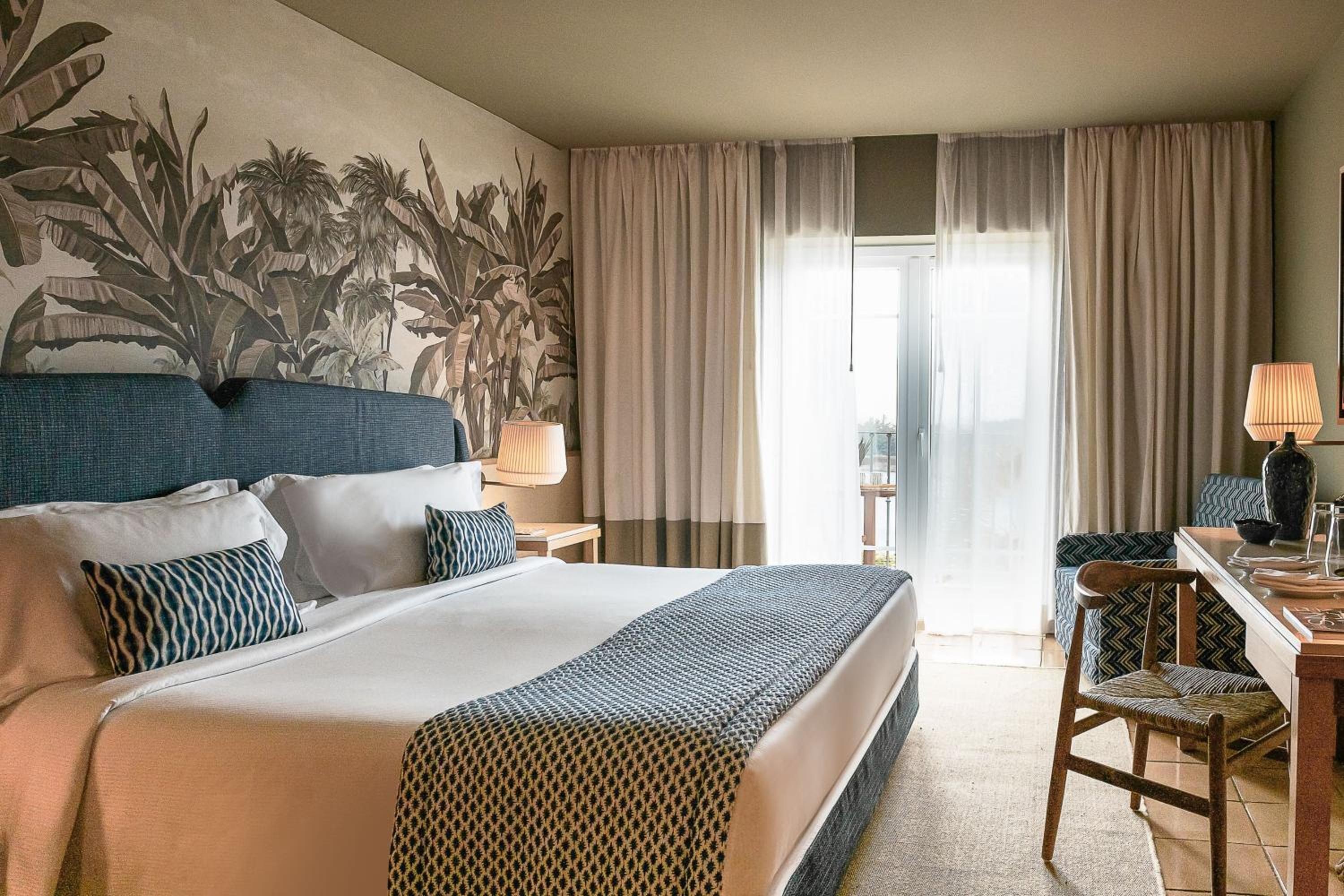 Tropical, Retreat, Double Bed