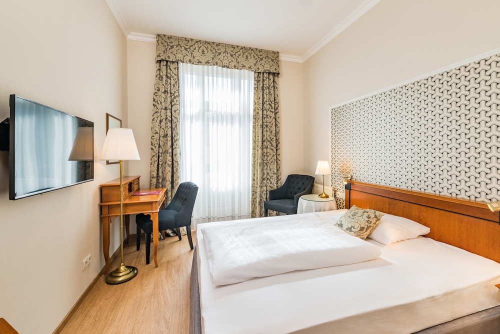 Hotel Kaiserhof 1/54