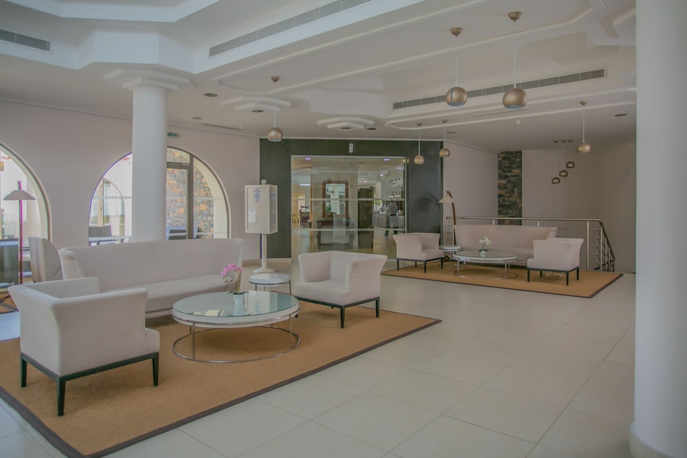 Almyra Hotel & Village 46/70