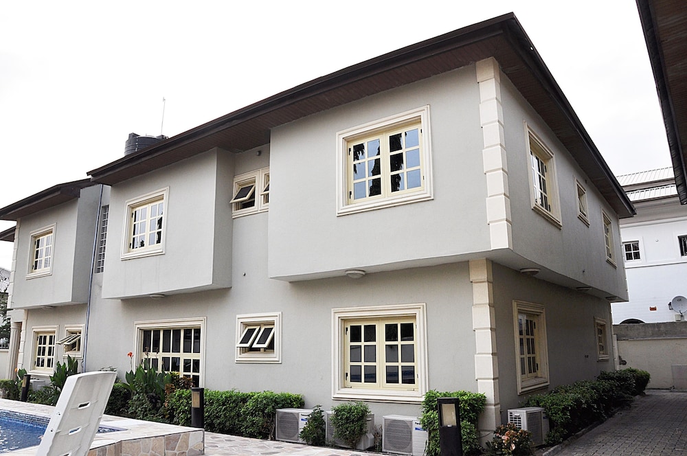 Topaz Luxury Suites & Apartments 1/40