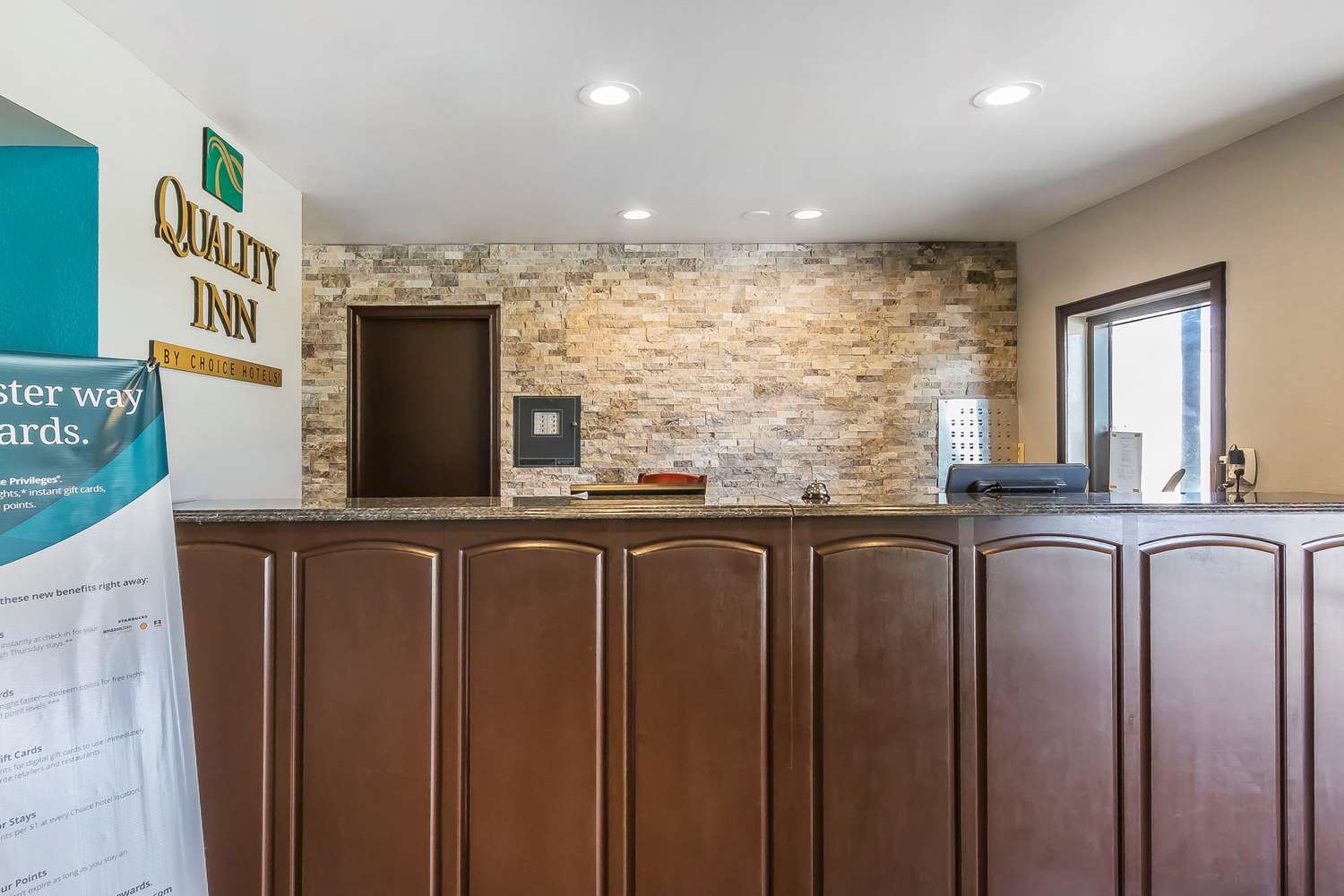 Quality Inn Charleston - Sikeston 7/36