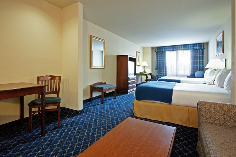 Holiday Inn Express Hotel Suites Paragould 32/60