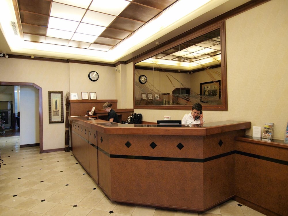 Hotel St Denis 3/29