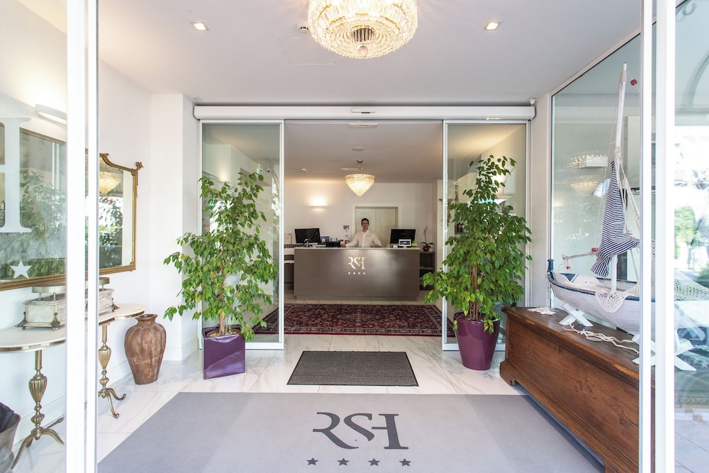 Rimini Suite Hotel 12/70