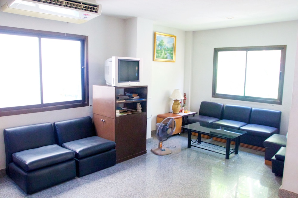 Sichang Shine Khao Resort 39/54