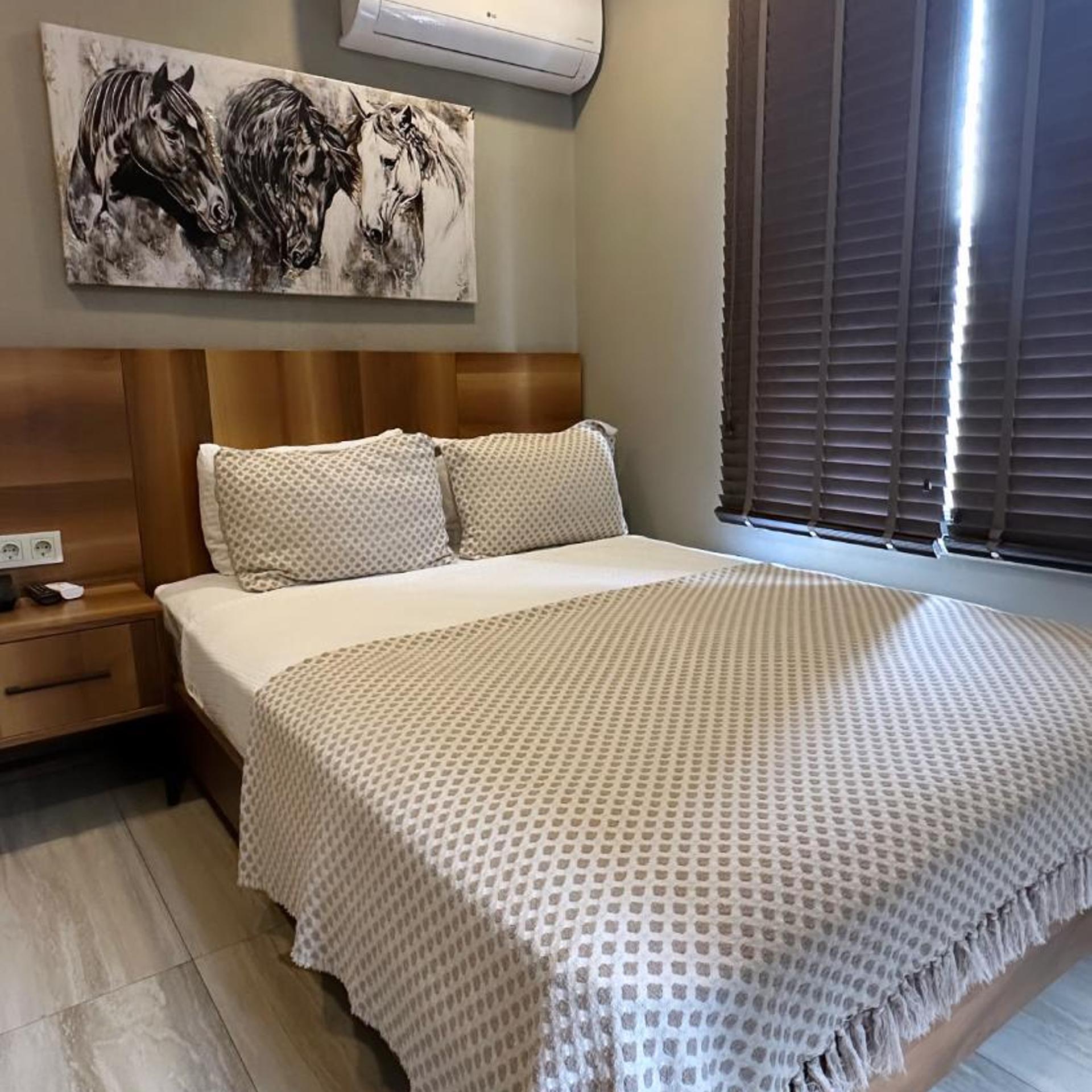 Economy, Double Bed