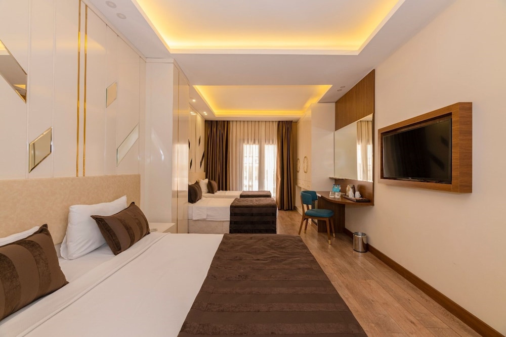 Byzantium Hotel & Suites 17/50
