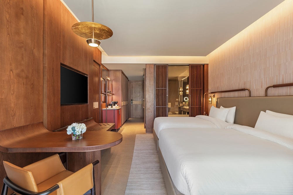 Deluxe, Twin Beds, Murphy Bed, Garden View