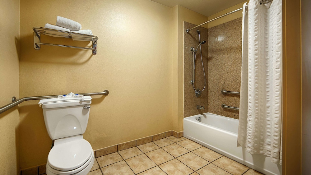 STANDARD, KING BED, ACCESSIBLE