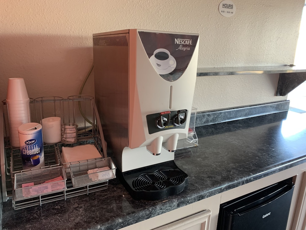 Americas Best Value Inn Houston Hobby Airport 16/20
