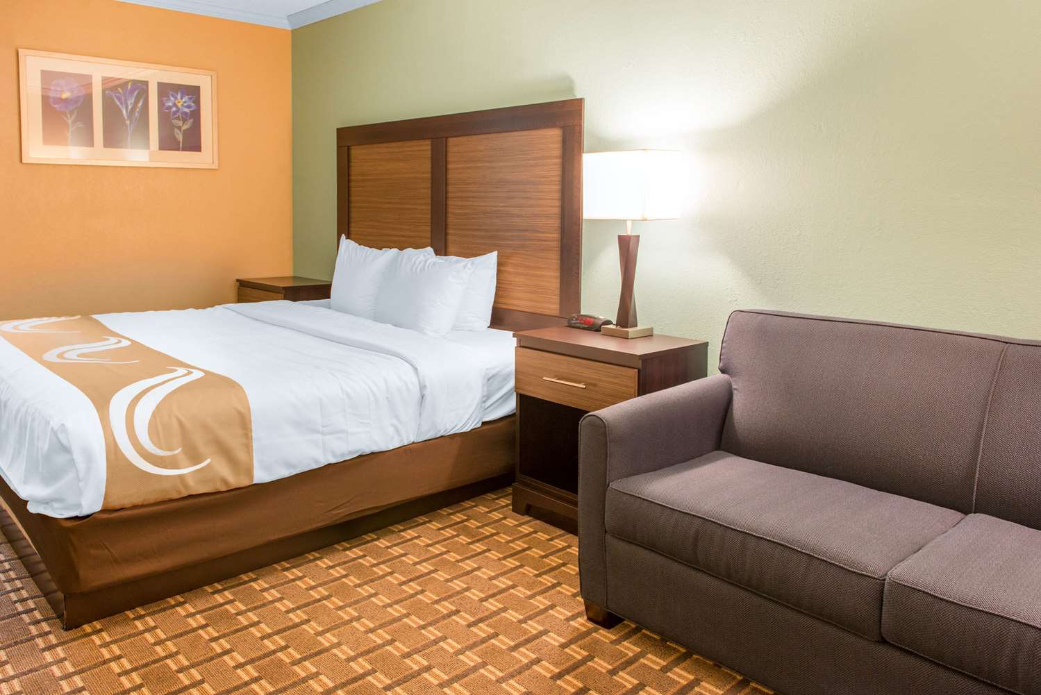 غرفة بسرير كينج، Quality Inn Findlay 2/3