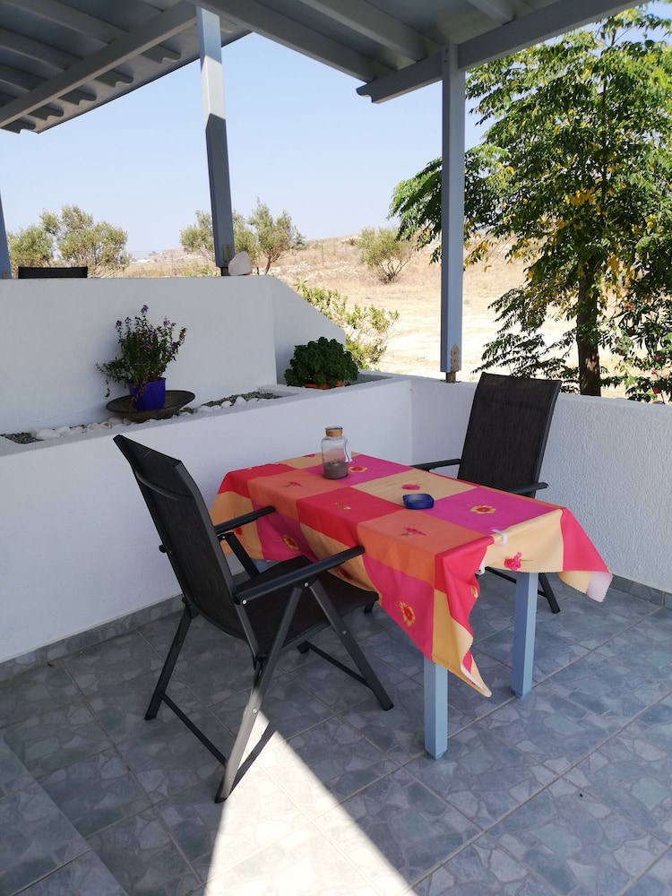 Elea Milos (ex Antonis Rooms) 20/45