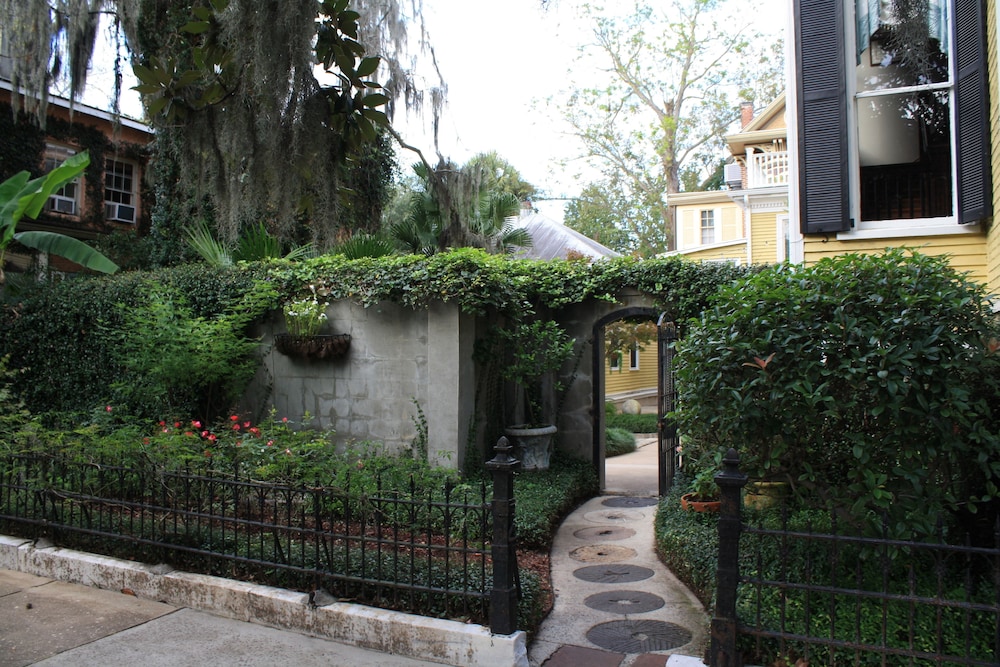 Forsyth Park Inn 43/50