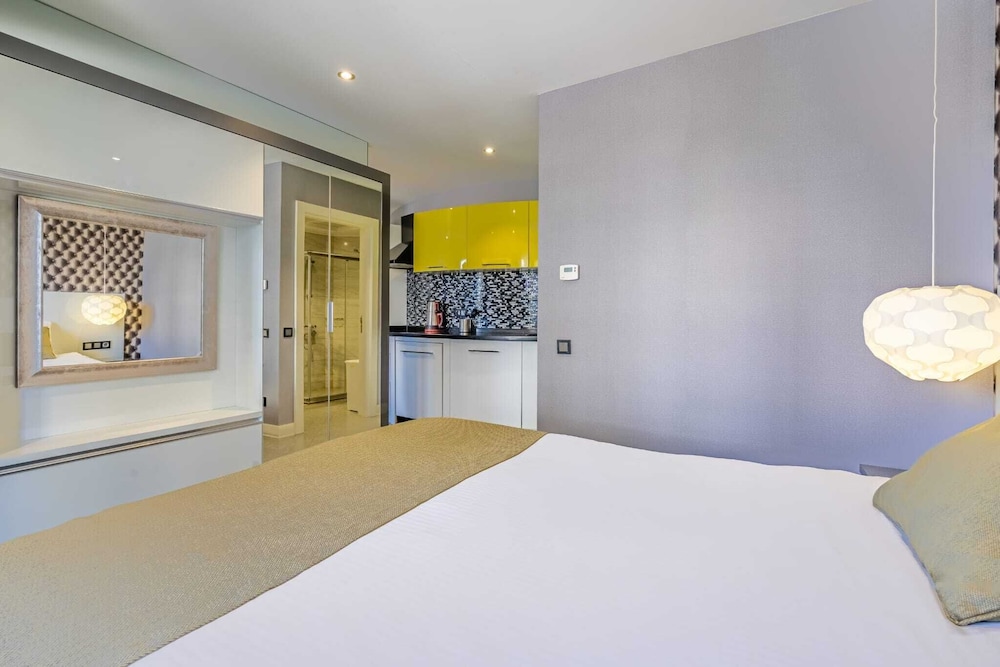 Bmk Suites And Apartments 14/50