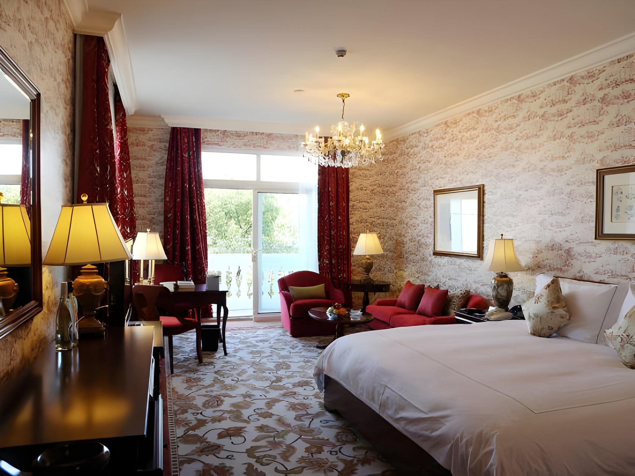 Feature, Deluxe, Double Bed, Balcony