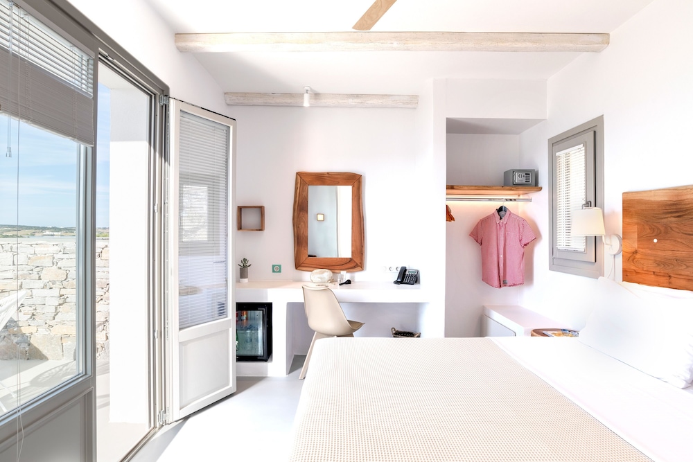 Paros Comfy Suites 14/50