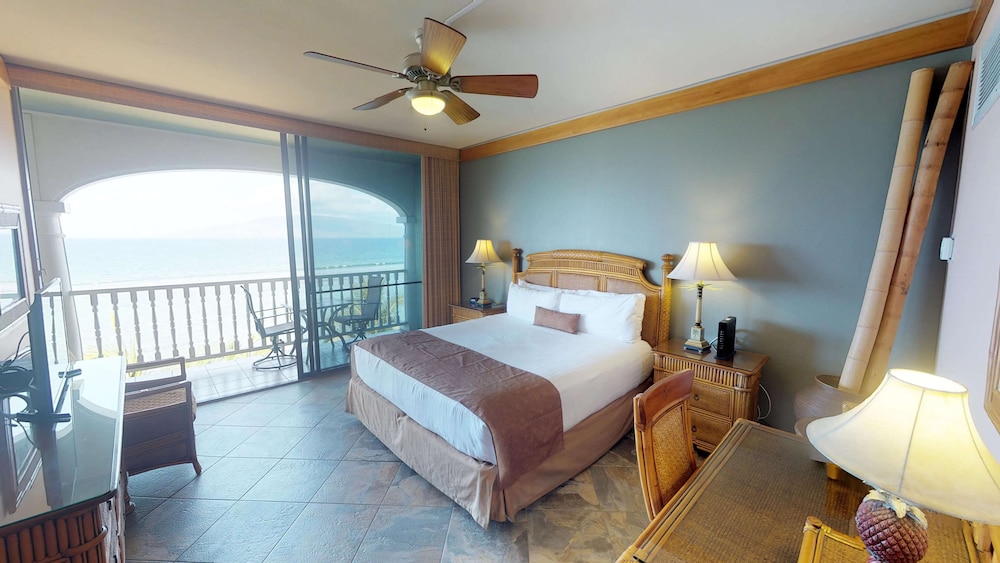 Lahaina Shores Beach Resort 22/57
