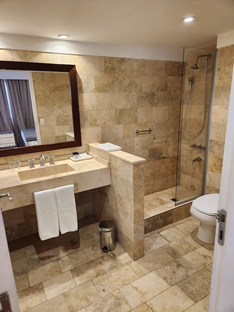 Grand King Hotel 55/55