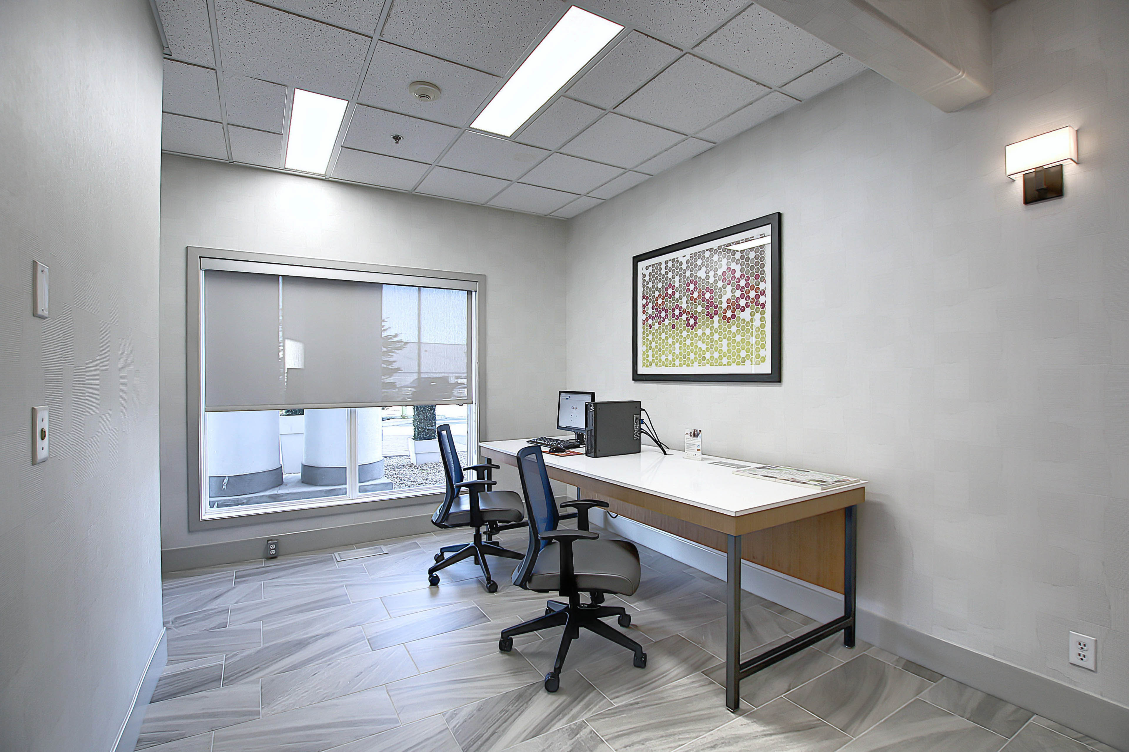Holiday Inn Express Hotel Suites Airport Calgary 49/52