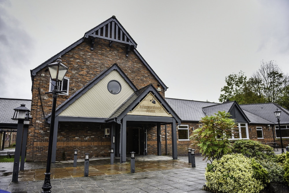 Premier Inn Macclesfield North 6/61