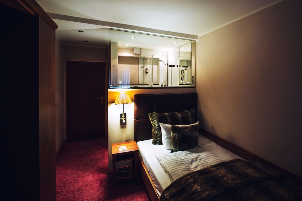 Der Lippische Hof Hotel 11/42