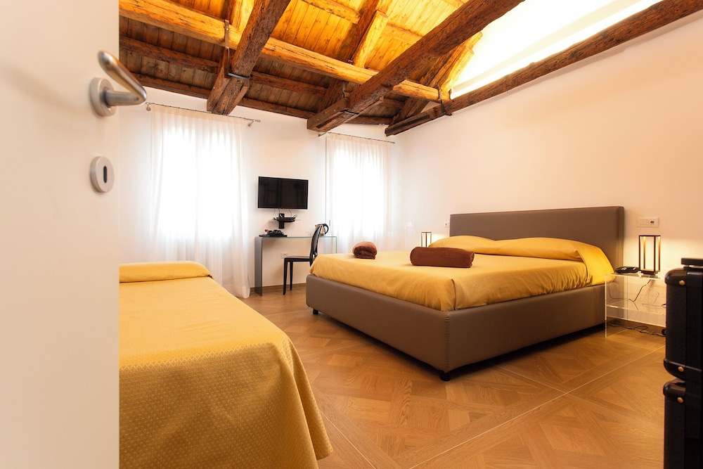 Albergo Marin 28/50