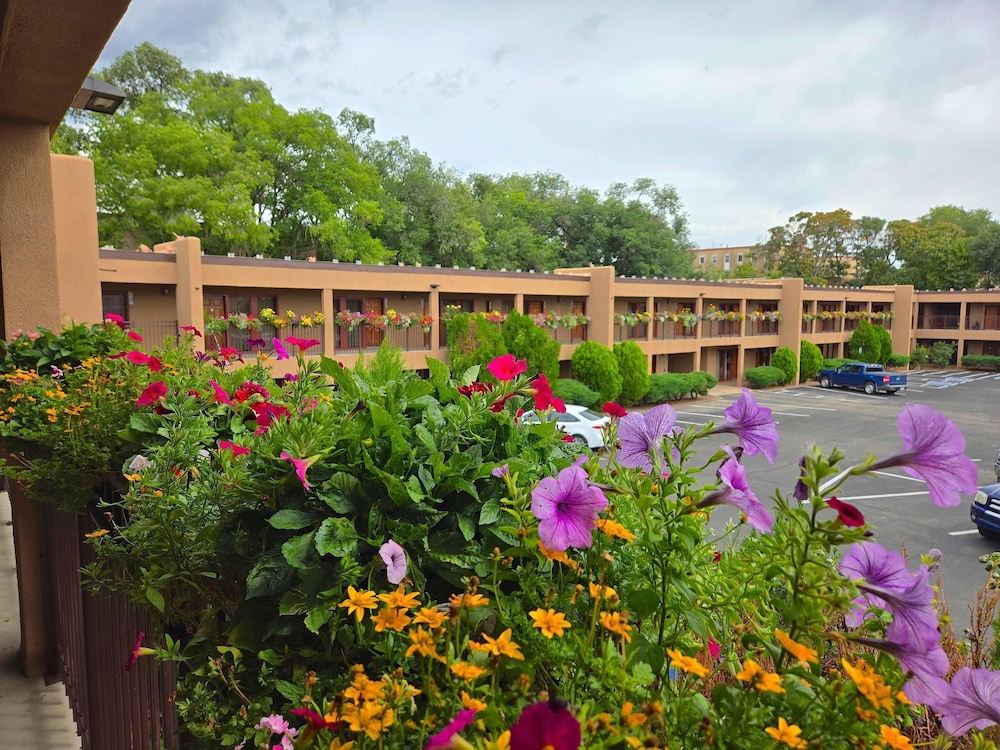 El Sendero Inn, Ascend Hotel Collection 60/65