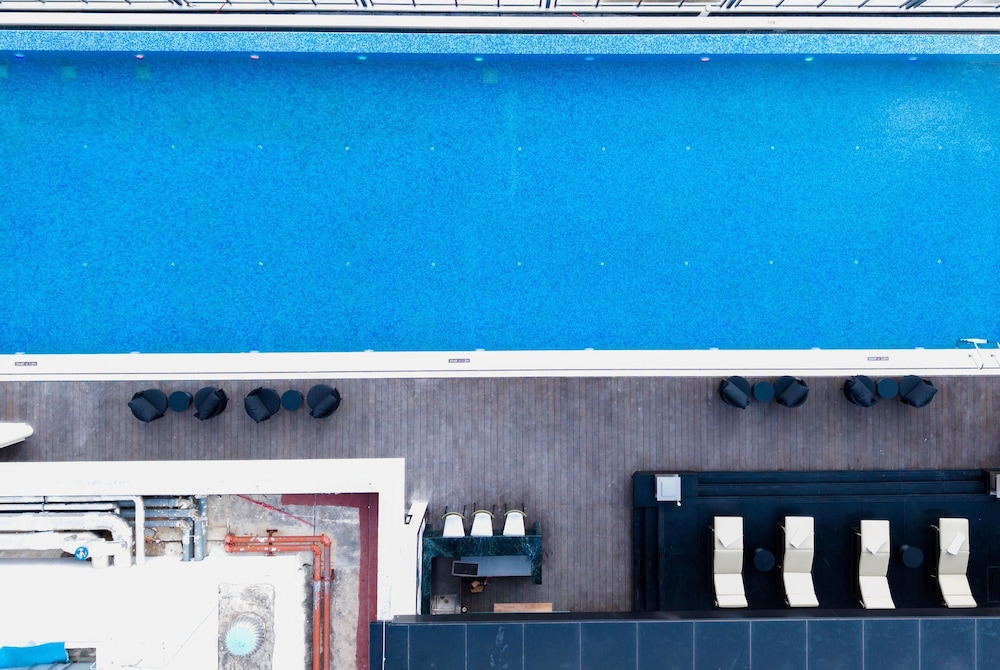 Howard Johnson By Wyndham Phnom Penh Tk 8/57