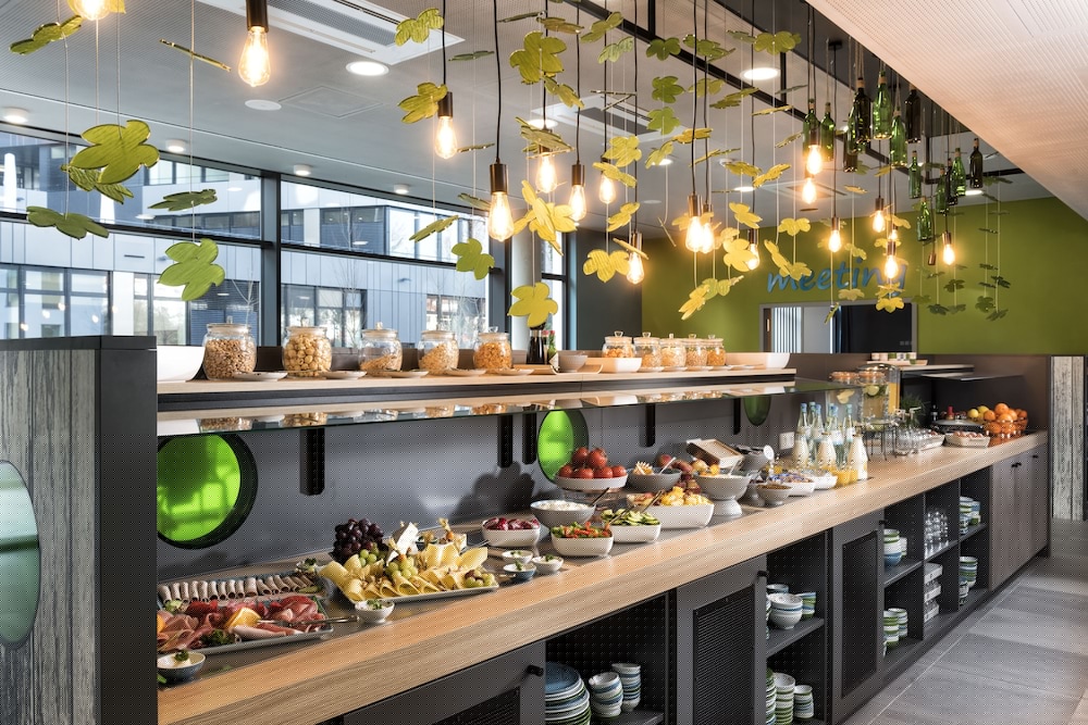 Ibis Styles Stuttgart Vaihingen 48/68