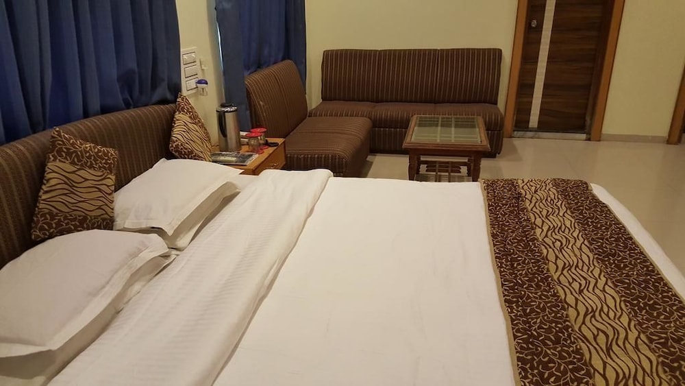 HOTEL RIVIERA EXECUTIVE 15/24