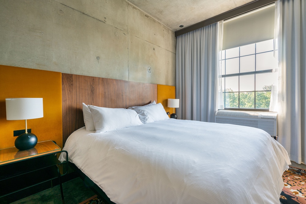 The LOOM Hotel, Tapestry Collection by Hilton 12/68