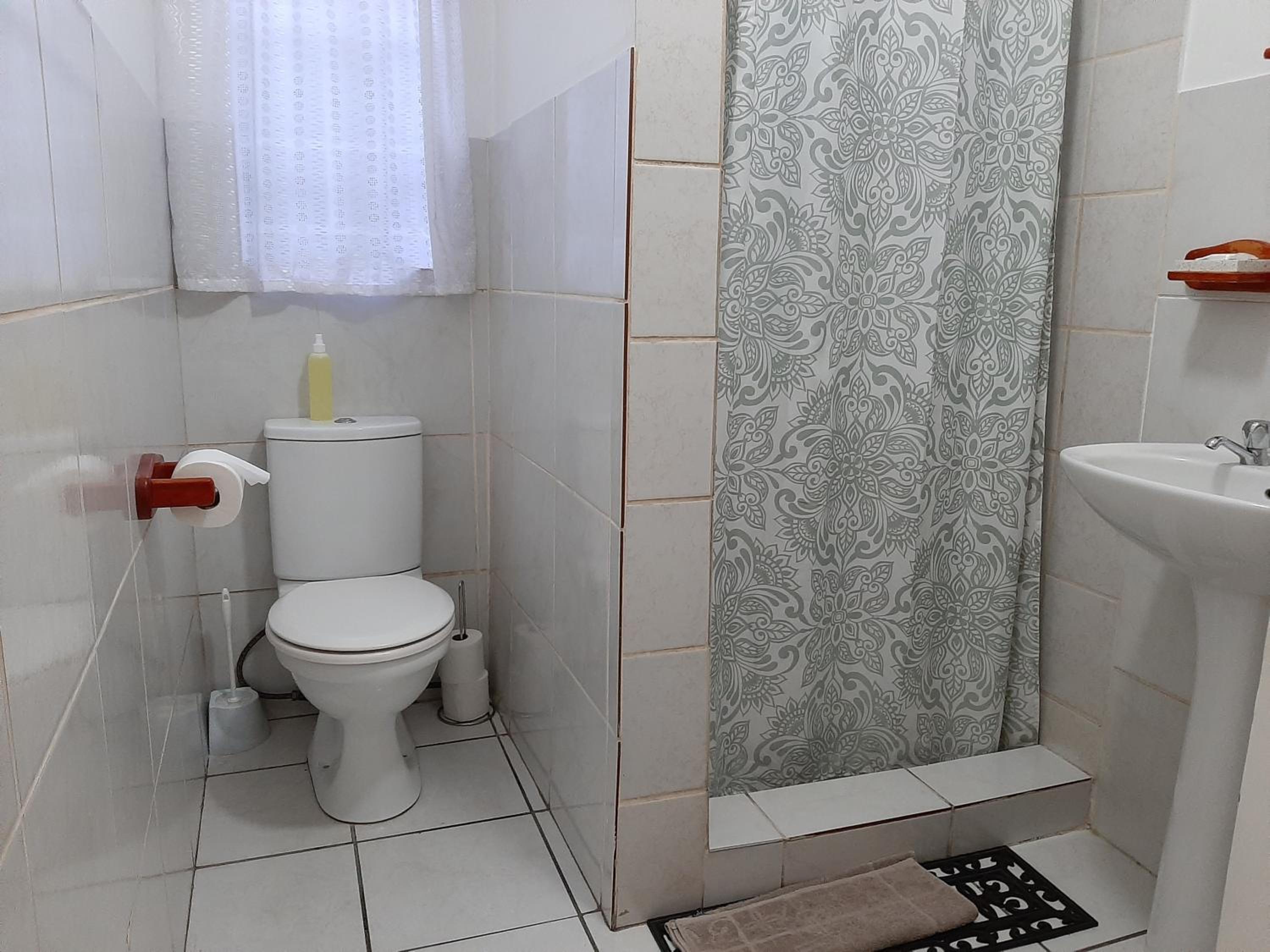Sunshine Self Catering 73/78