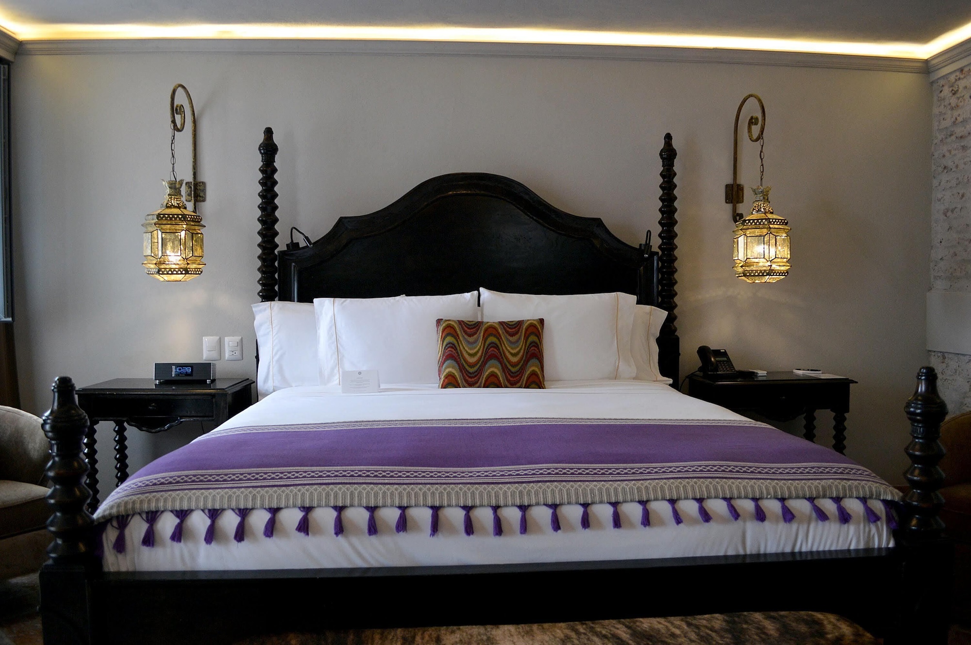 ROMANTIC, SUITE