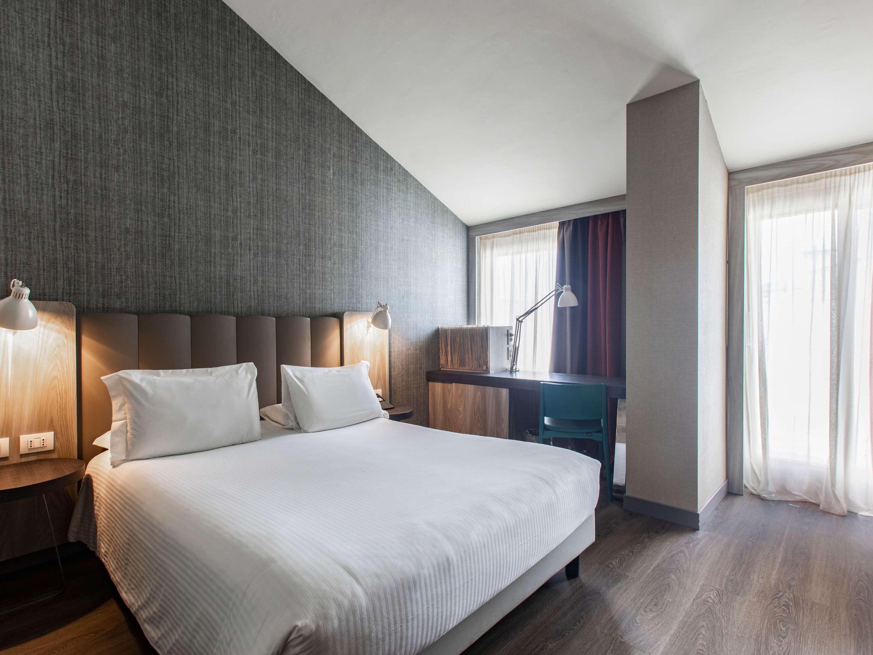 Standard, Double Bed