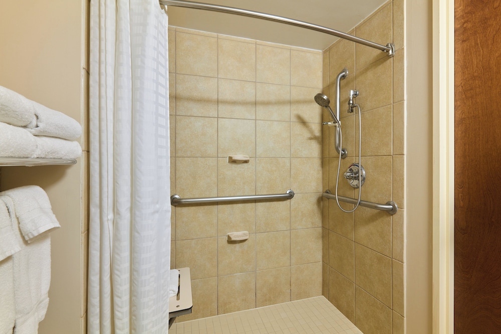 Candlewood Suites New York City- Times Square 50/50