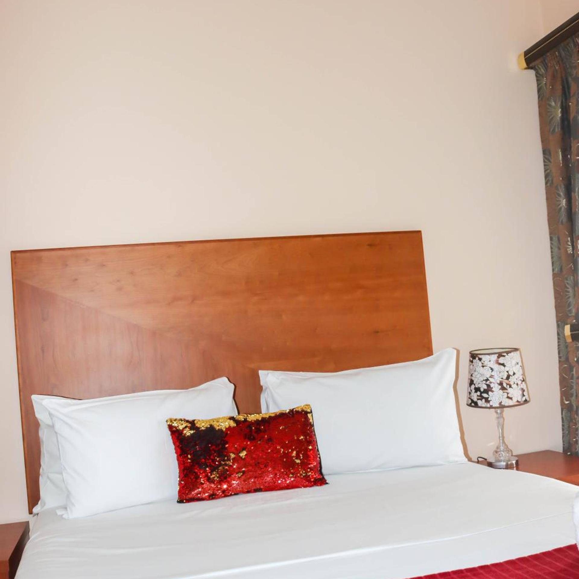 Meet Mekaar Resorts - Nquthu Hotel 10/34