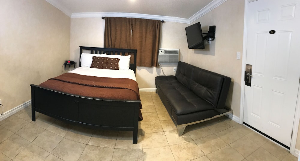 Nite Inn 24/67