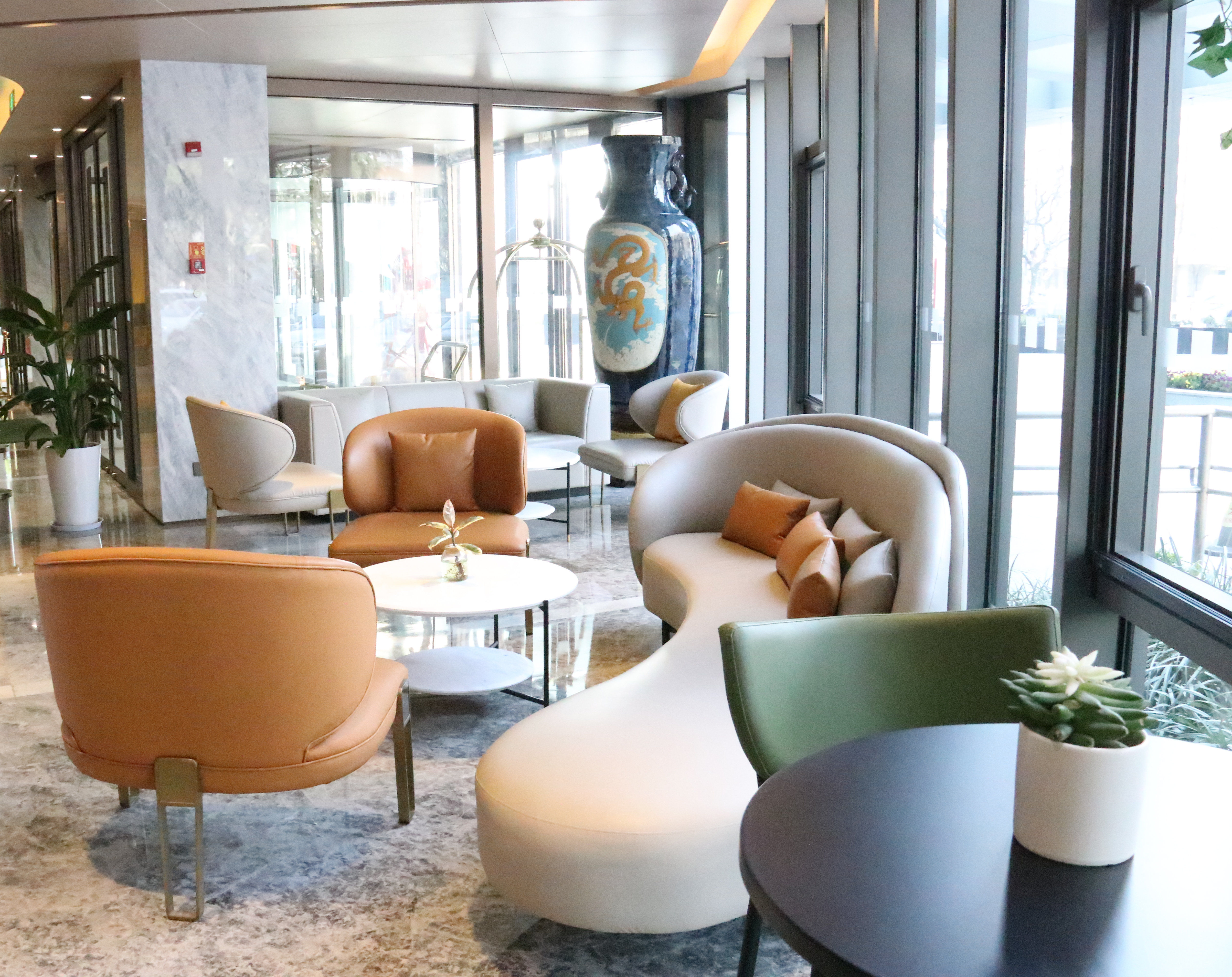 Holiday Inn Shanghai Huaxia 33/50
