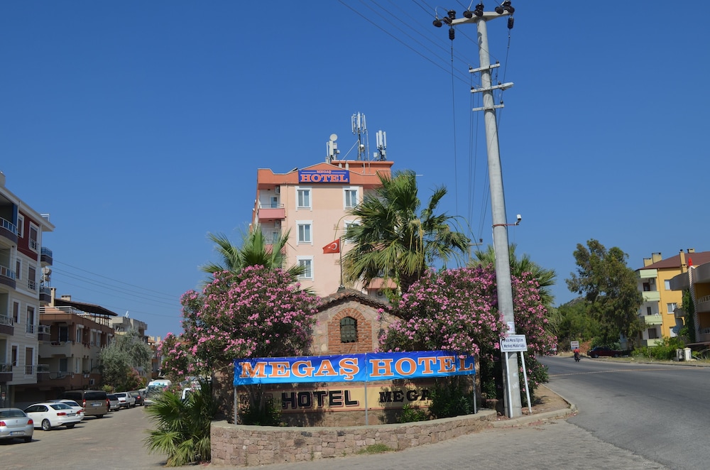 Megas Hotel 35/45