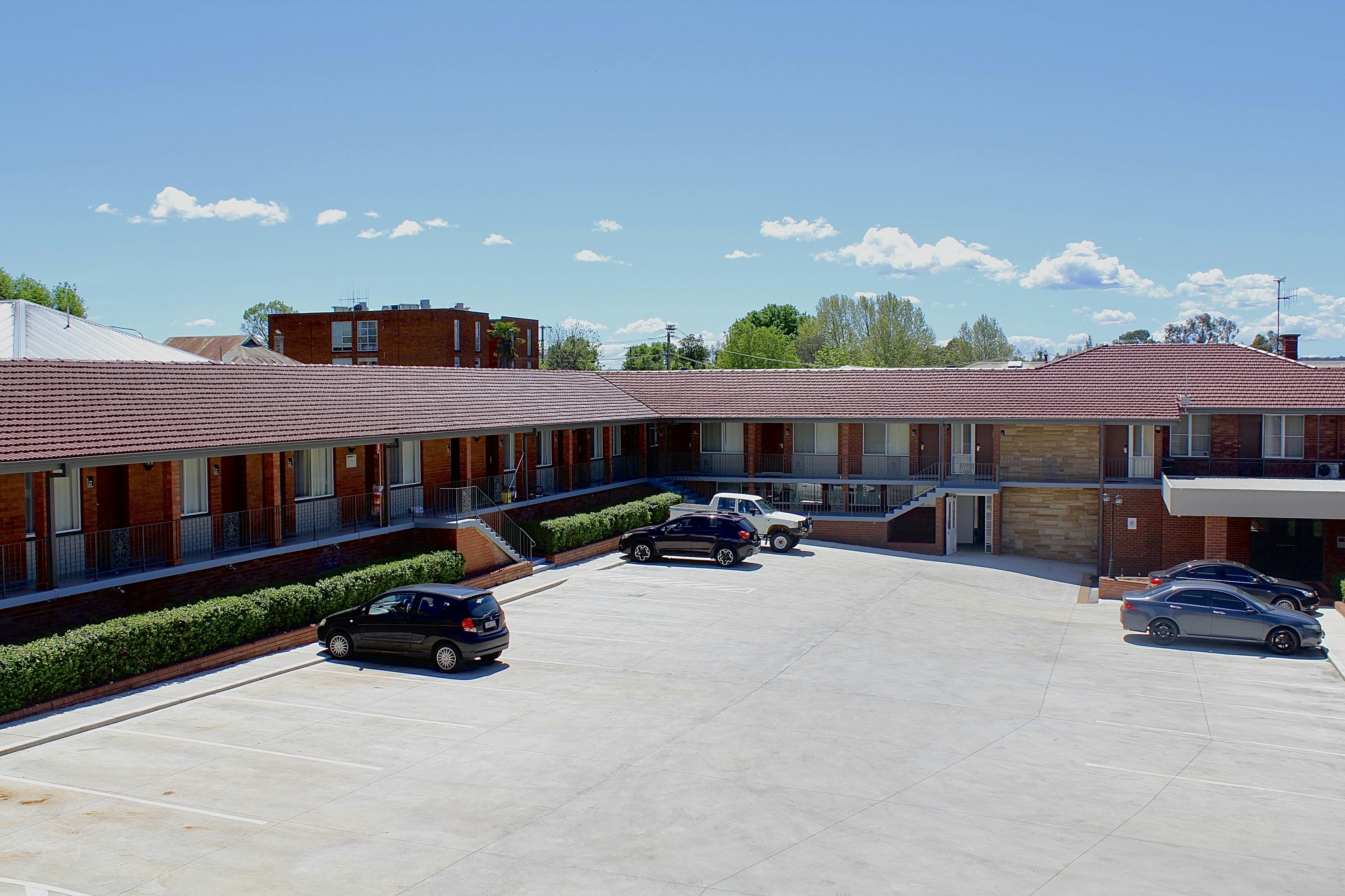 Littomore Hotels and Suites 44/52