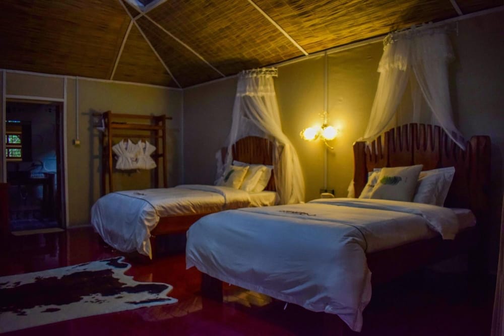 Mara Chui Camp 17/50