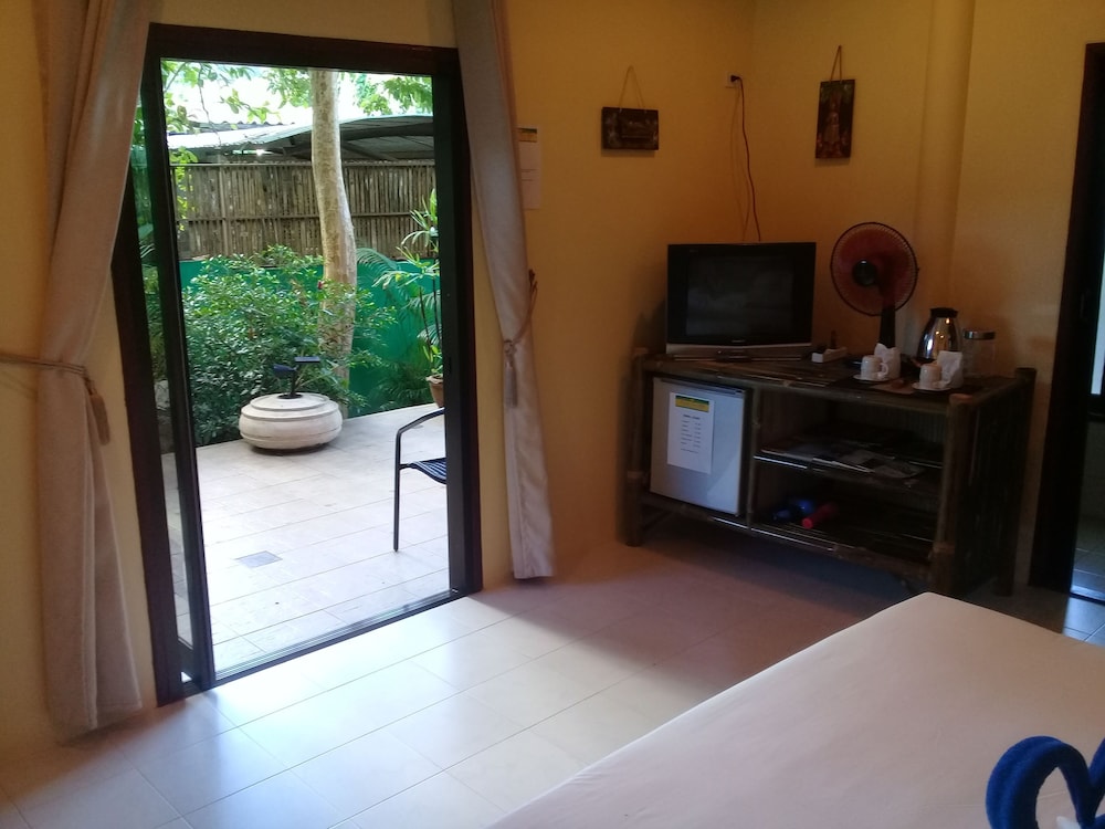 Baan Ton Rak Boutique Resort 11/66