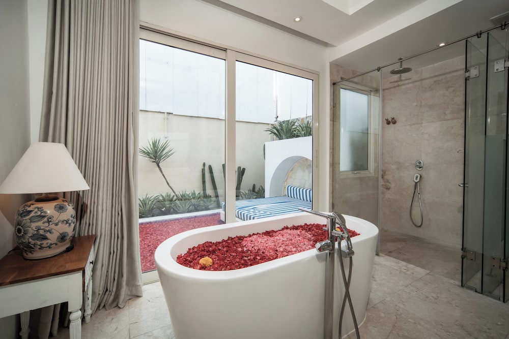 Aleva Villa Seminyak by Ini Vie Hospitality 50/50