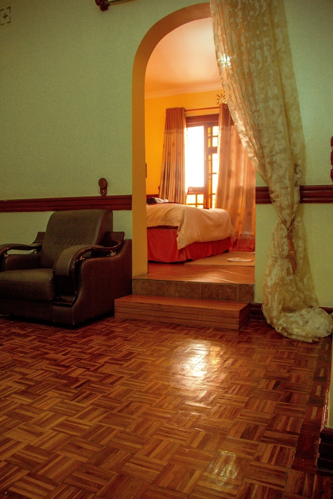 The Charity Hotel 15/50