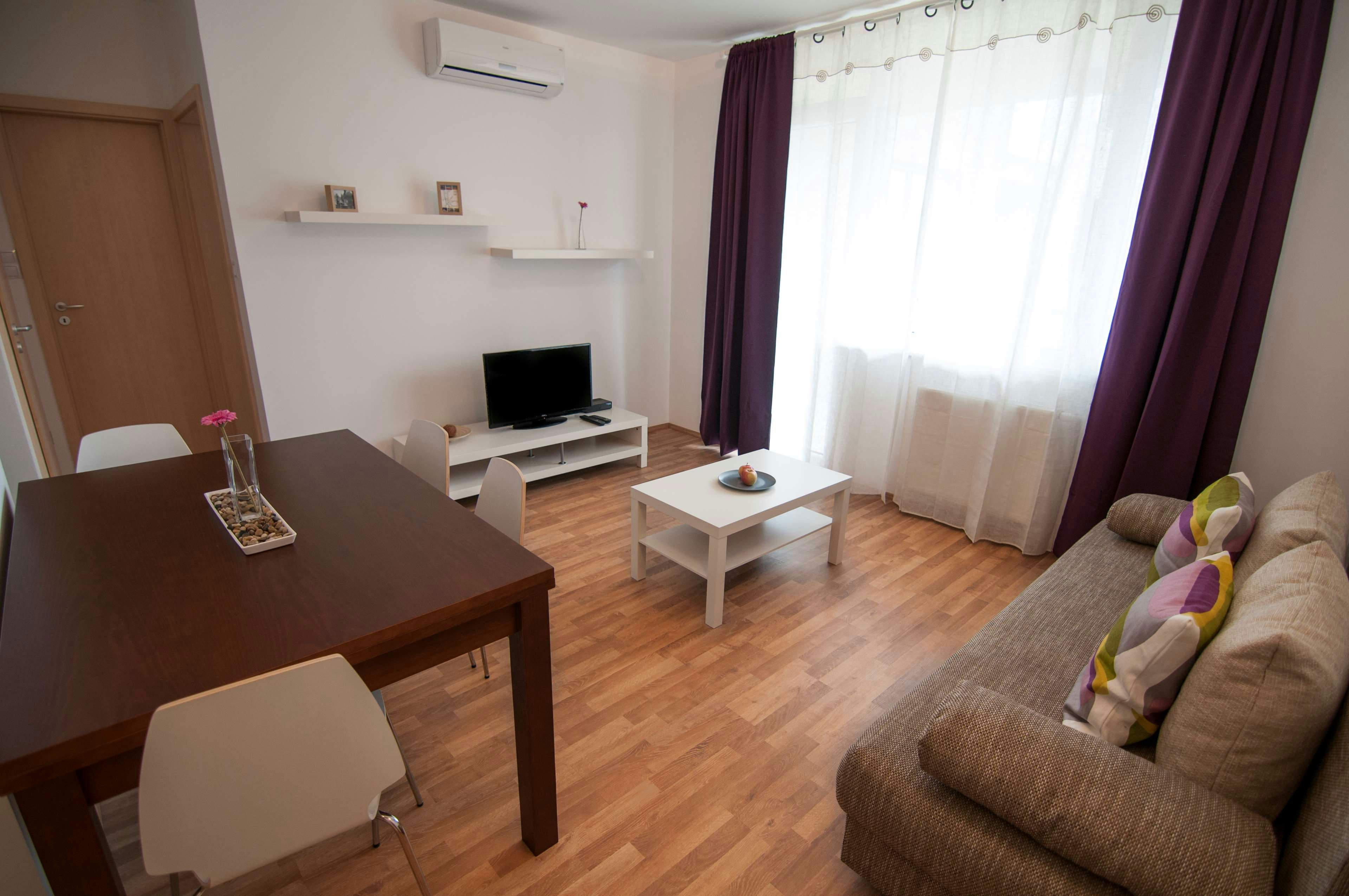 CORVIN CENTER SUITES 73/87