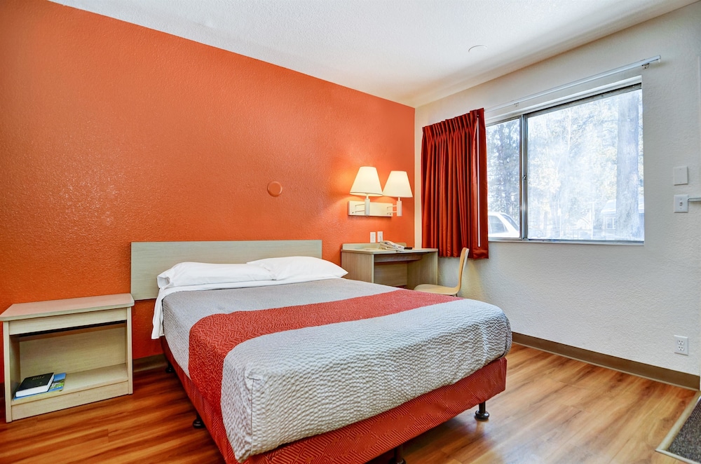 Motel6 Big Bear Lake, CA 23/50