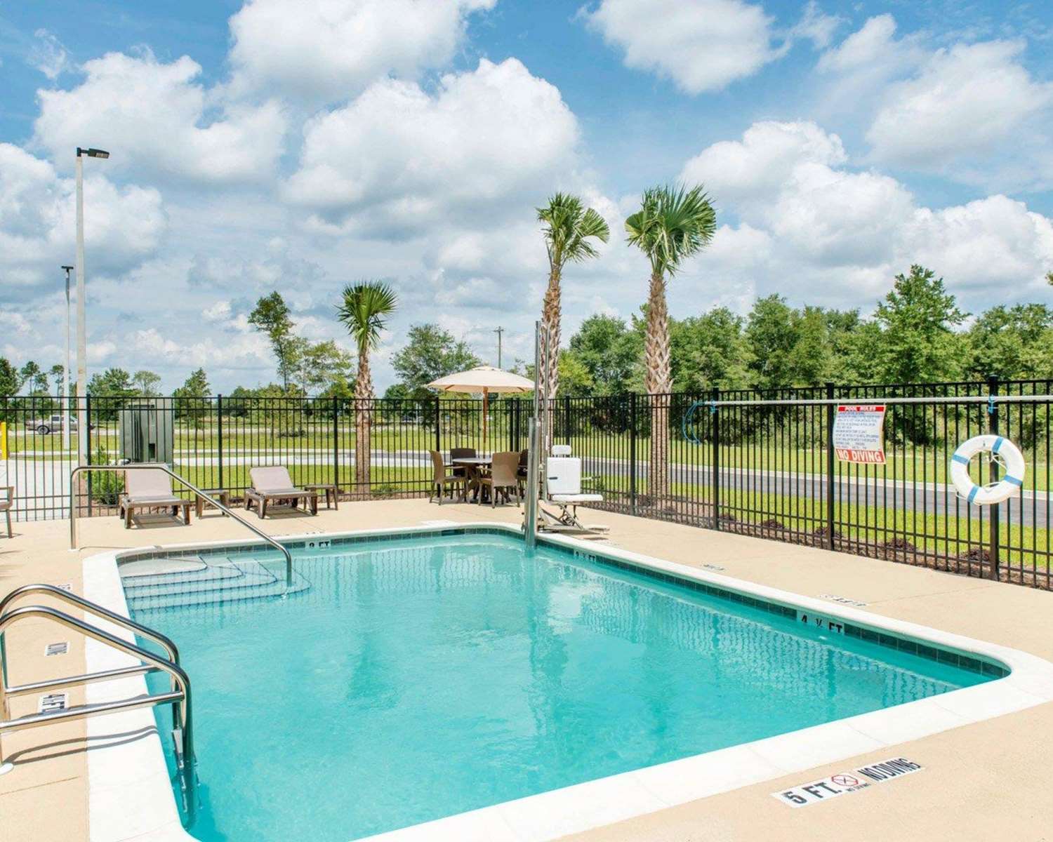 Sleep Inn & Suites Defuniak Springs - Crestview 7/12