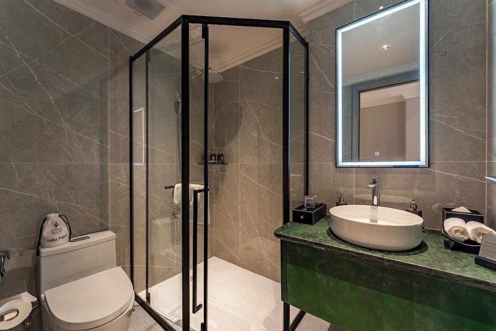 GRAND HOTEL du LAC Boutique Saigon 49/49