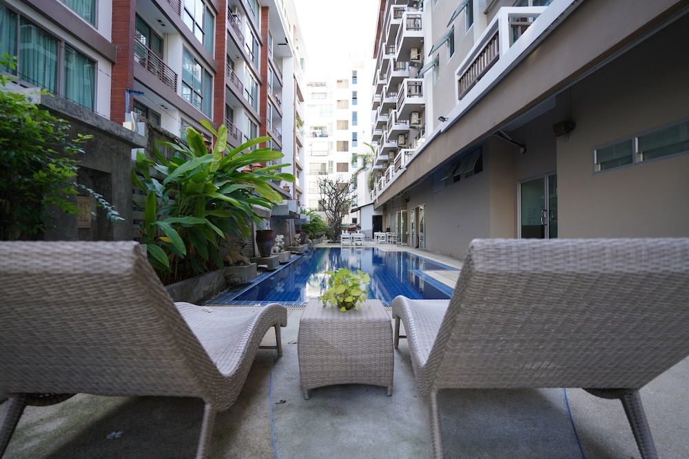 Kokotel Pattaya South Beach (ex Neta Resort Pattaya) 42/69